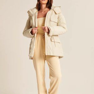 NWT | Abercrombie & Fitch Parka Womens Size XL